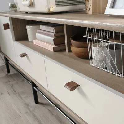 Anda Norr TV Stand for TVs up to 60" Sky Oak Finish - Sauder 5 Anda Norr TV Stand for TVs up to 60" Sky Oak Finish - Sauder - Image 3